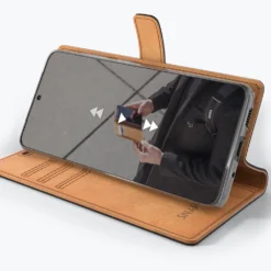 Samsung Galaxy S20 - Vintage Leather Wallet Phone Case -Union Store 3rdImageTan 4a80b02d 32dd 43b3 b259 c0c16e753cc4