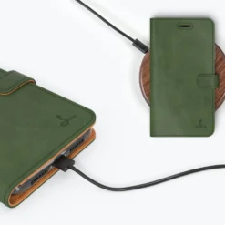 Apple IPhone 11 - Vintage Leather Wallet Phone Case -Union Store BottleGreen e5b87706 6c56 4325 b48a 196192405498