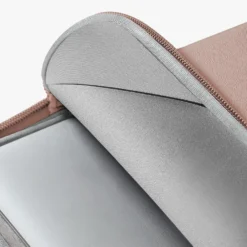 Uniq CyprusTextured Neoprene Water-Resistant -Union Store Cyprus 2024 03 Pink Lowres