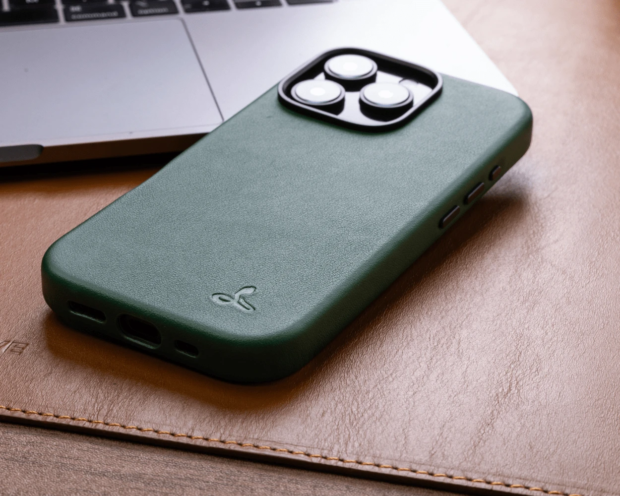 Apple IPhone 16 Pro - Metro Leather Bumper Phone Case 2 Apple IPhone 16 Pro - Metro Leather Bumper Phone Case - Image 2