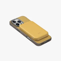 Uniq Lexa 5000Premium Leatherette Magnetic Power Bank -Union Store Lexa5000 CanaryYellow 06 Lowres SG