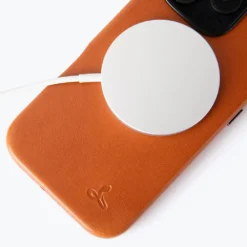 Apple IPhone 16 Pro - Metro Leather Bumper Phone Case 35 Apple IPhone 16 Pro - Metro Leather Bumper Phone Case -Union Store studio 4375 36ffb4d4 8453 4251 8cbd 2780a737ec2e