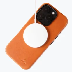 Apple IPhone 16 Pro - Metro Leather Bumper Phone Case 27 Apple IPhone 16 Pro - Metro Leather Bumper Phone Case -Union Store studio 4384 deca248b 9eb8 422c 9961 701b19221e98